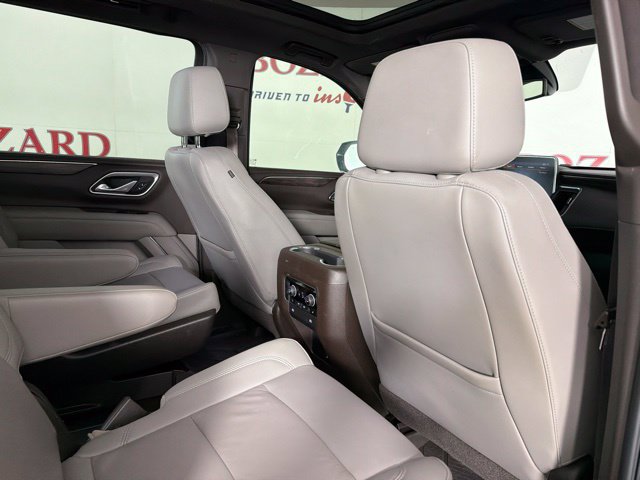 Used 2021 Chevrolet Suburban LT w/ LT Signature Package RWD image 38