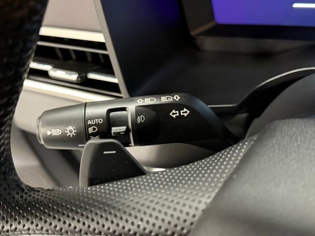 Used 2023 Mitsubishi Outlander SE Black Edition image 19