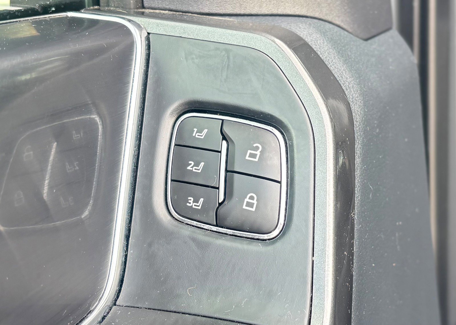 Certified 2023 Ford F150 Lariat w/ Equipment Group 502A High image 38