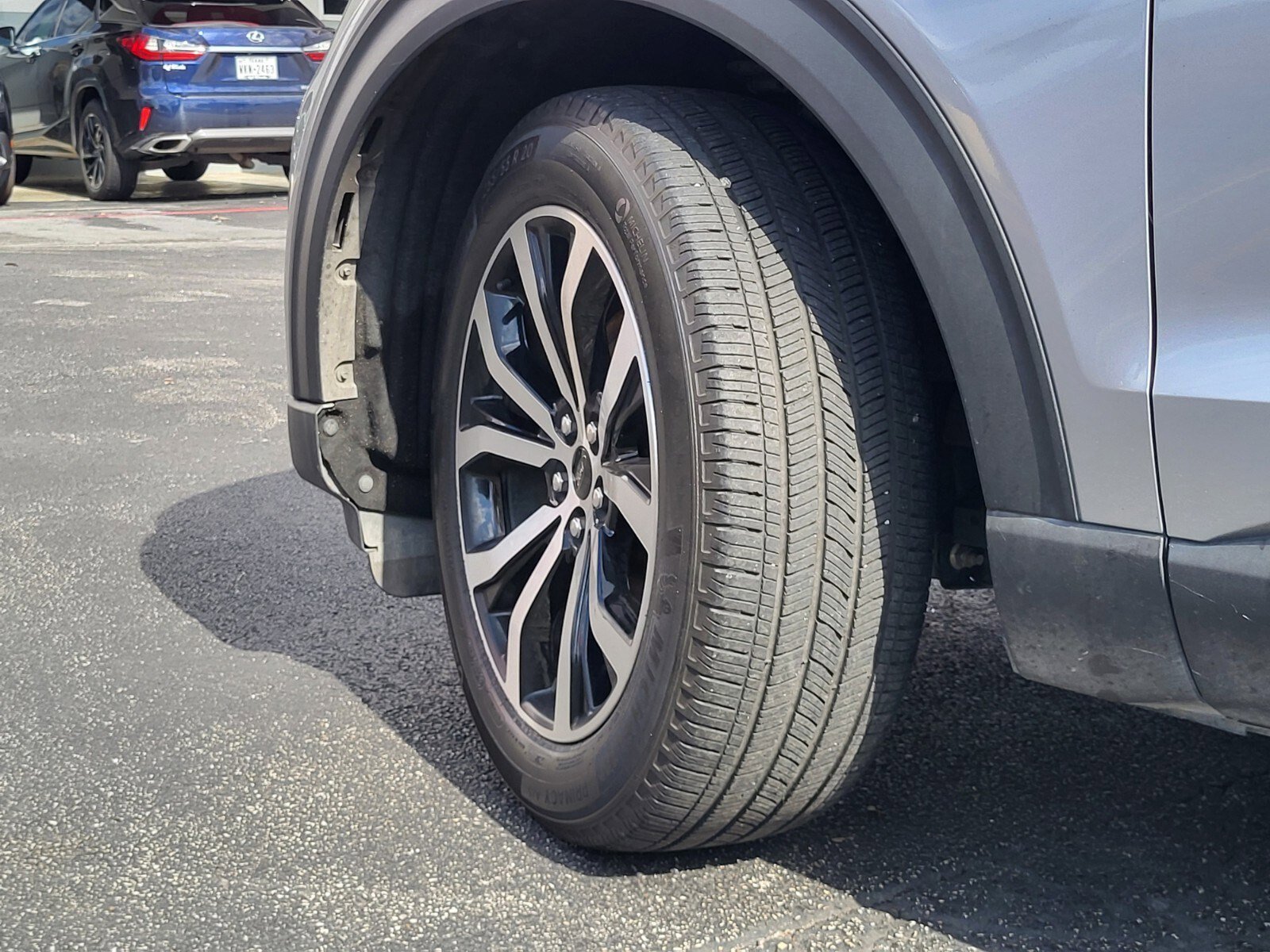 Certified 2023 Ford Explorer ST-Line w/ Class IV Trailer Tow Package RWD image 35