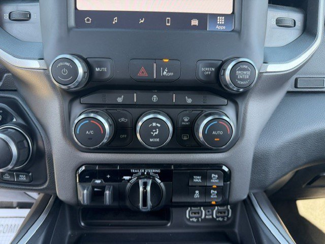 Used 2023 RAM 1500 Big Horn AWD/4WD image 25