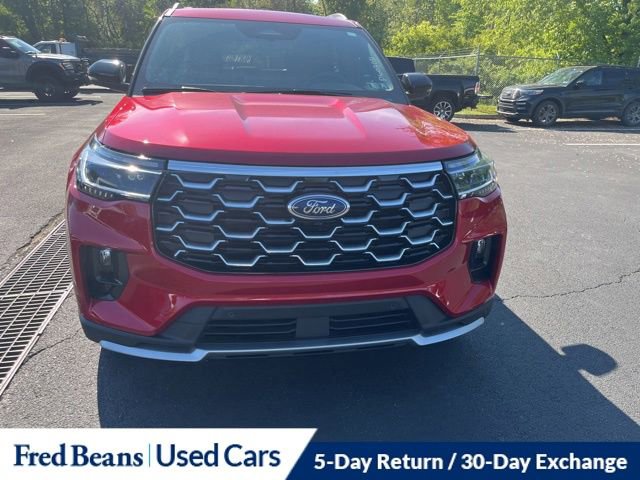 Certified 2025 Ford Explorer Platinum w/ Ultimate Package AWD/4WD image 2