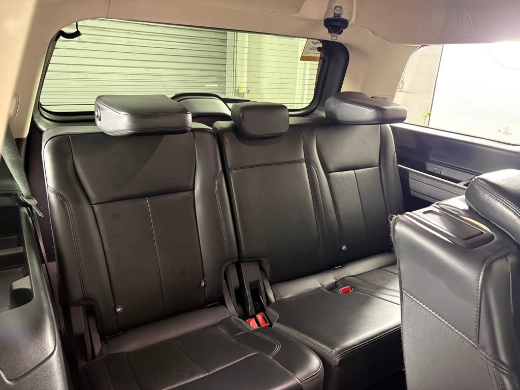 Certified 2024 Ford Expedition XLT image 36
