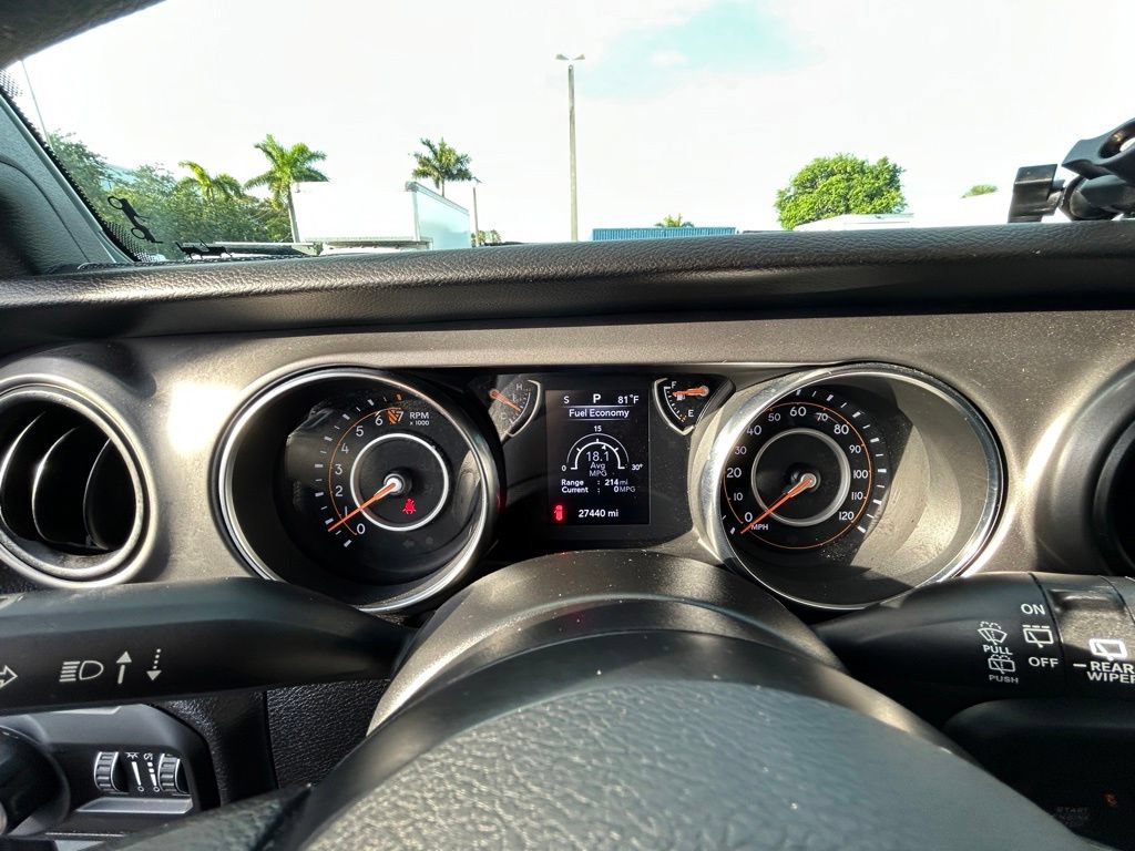 Used 2022 Jeep Wrangler Sport AWD/4WD image 35