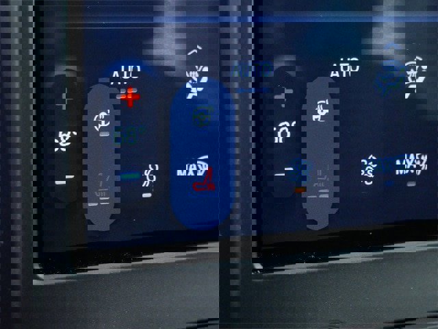 Certified 2024 Ford Edge Titanium image 22