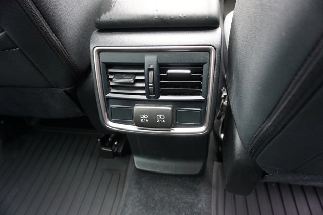 Used 2021 Subaru Forester Premium AWD/4WD image 23