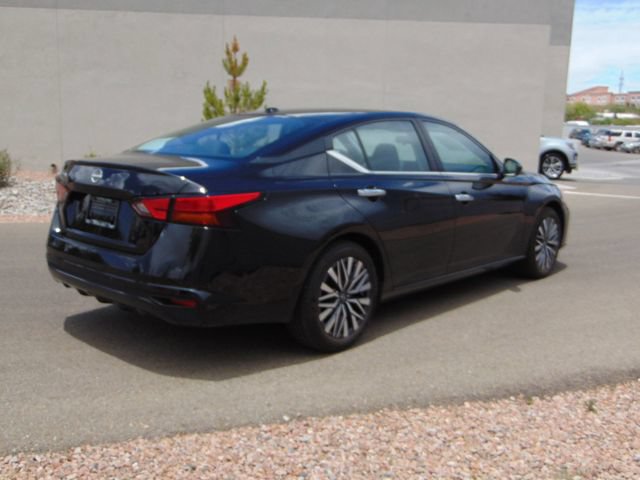 Used 2025 Nissan Altima 2.5 SV FWD image 6