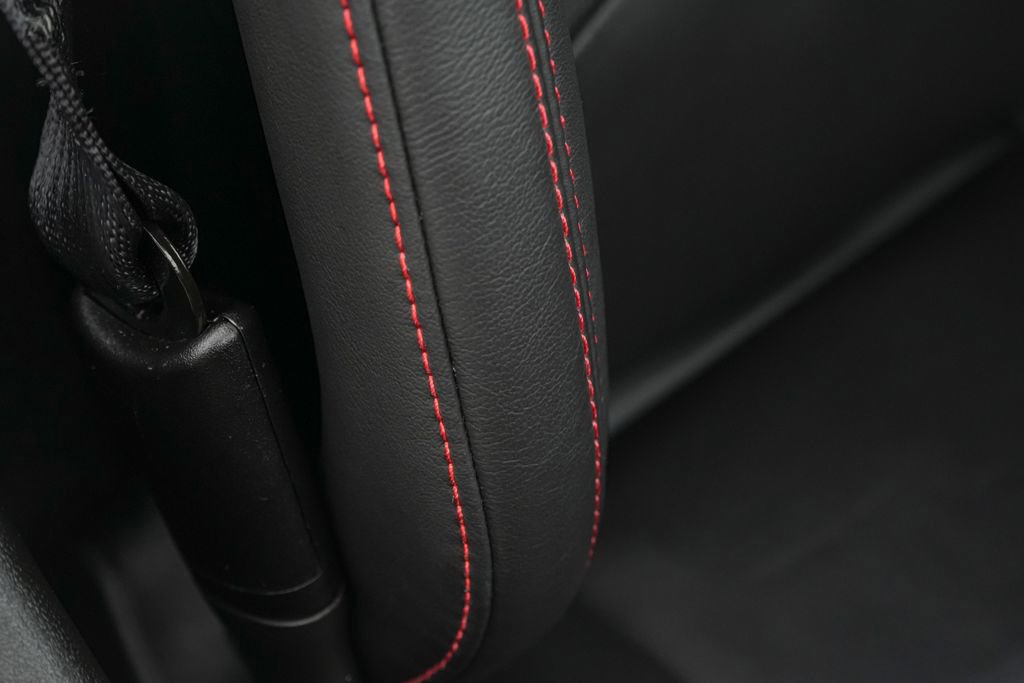 Used 2022 Chevrolet Corvette Stingray Premium Conv w/ Z51 Performance Package image 41