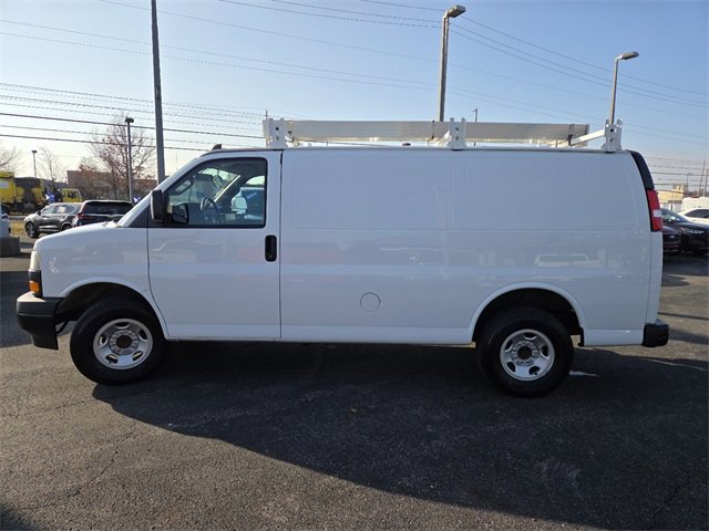 Used 2023 GMC Savana 2500 w/ Driver Convenience Package image 2