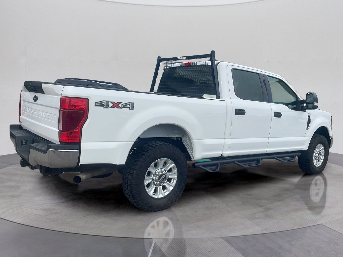 Certified 2022 Ford F250 XLT AWD/4WD image 6