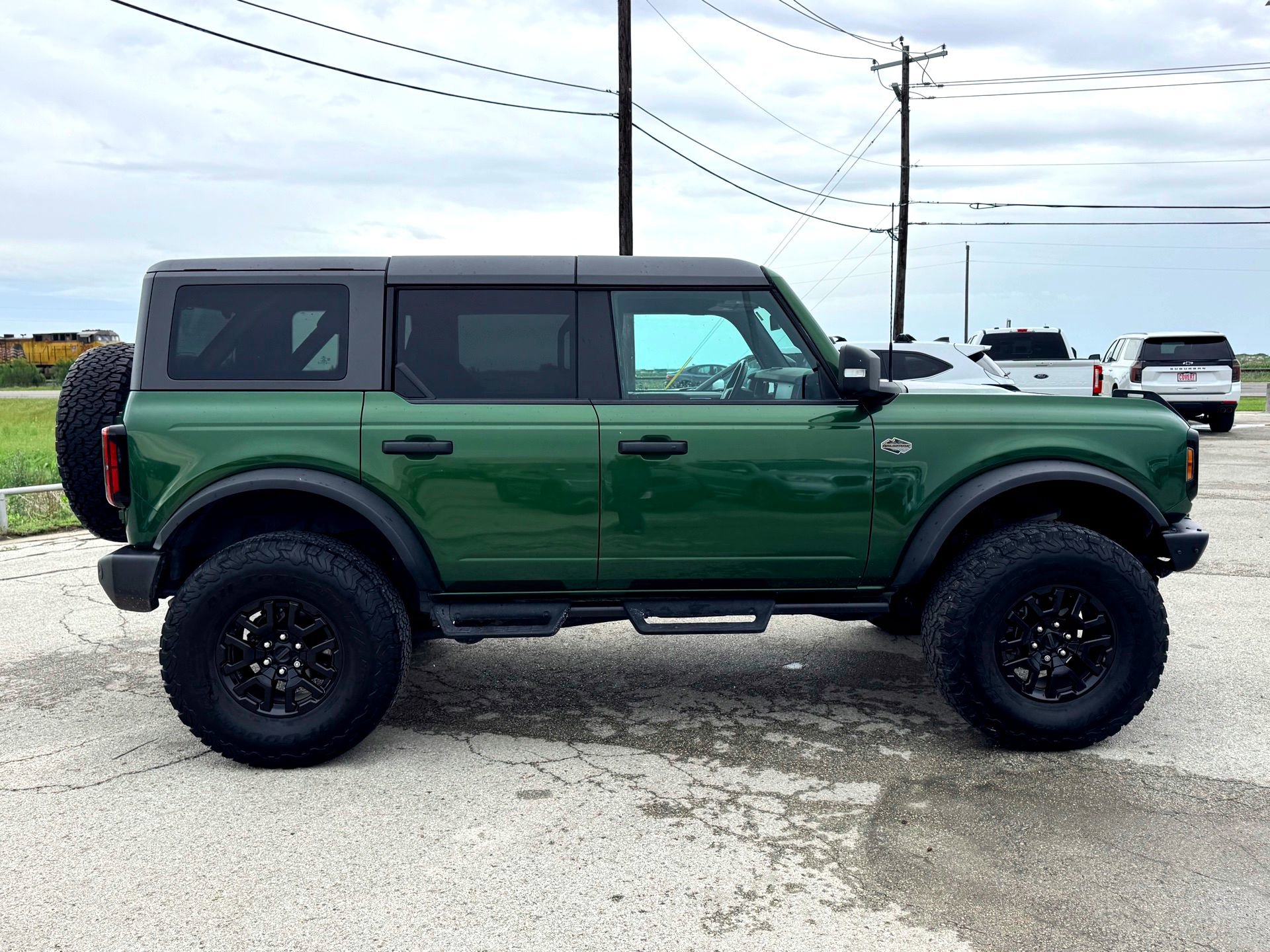 Certified 2024 Ford Bronco Wildtrak AWD/4WD image 6