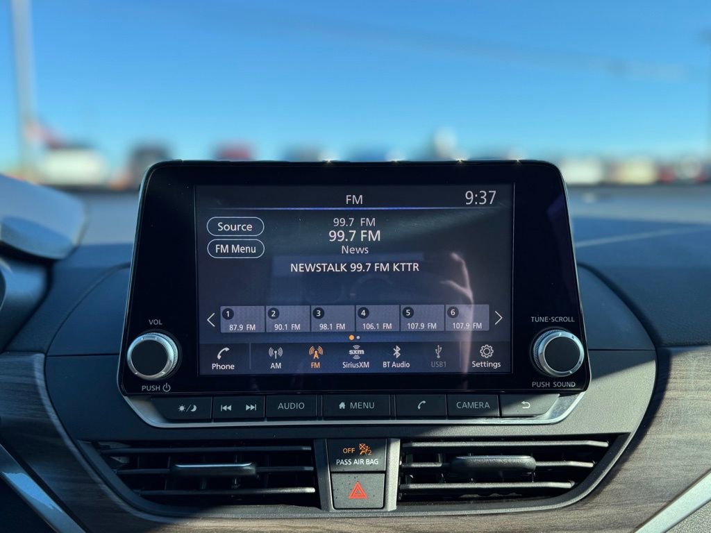 Used 2025 Nissan Altima 2.5 SV image 23