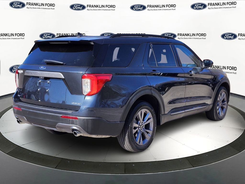 Certified 2022 Ford Explorer XLT w/ Equipment Group 202A AWD/4WD image 5
