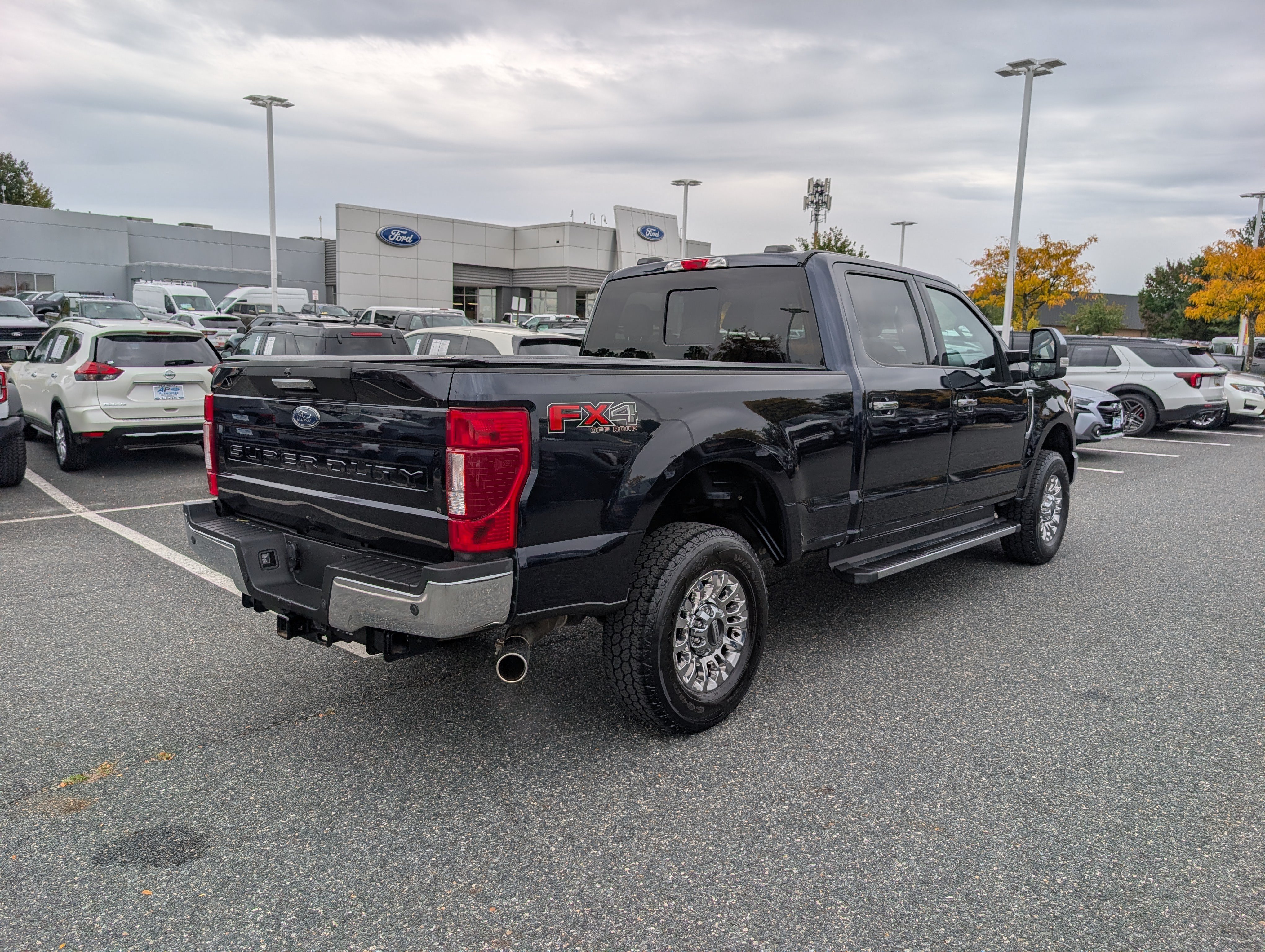 Certified 2022 Ford F250 XLT w/ XLT Premium Package AWD/4WD image 4