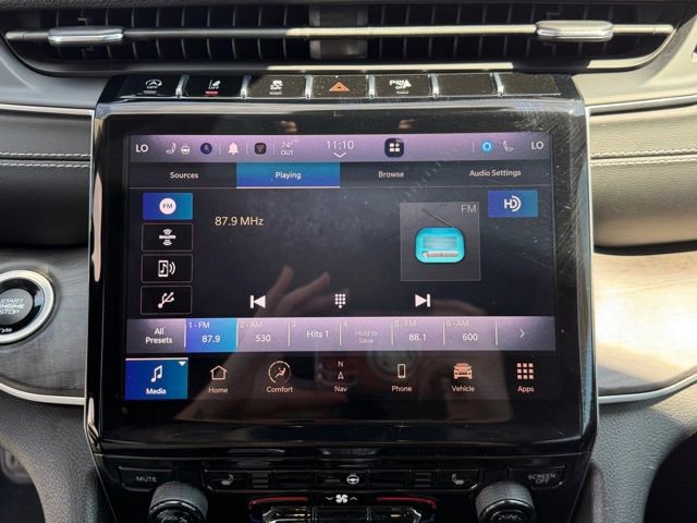 Used 2023 Jeep Grand Cherokee L Limited AWD/4WD image 17