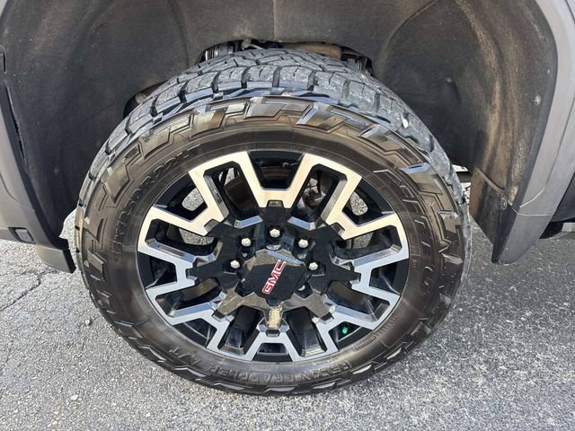 Used 2025 GMC Sierra 2500 AT4 w/ AT4 Premium Plus Package AWD/4WD image 5