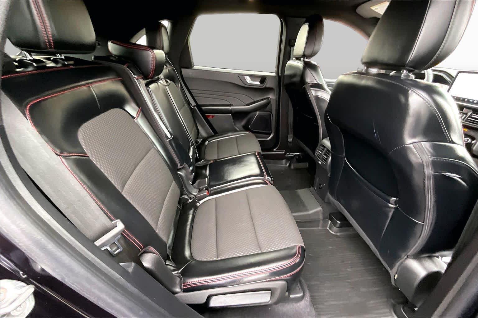 Certified 2023 Ford Escape ST-Line w/ Tech Pack #1 FWD image 18