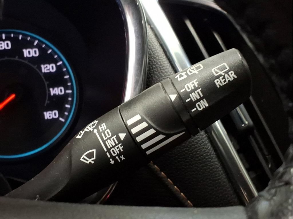 Used 2020 Chevrolet Equinox Premier AWD/4WD image 18
