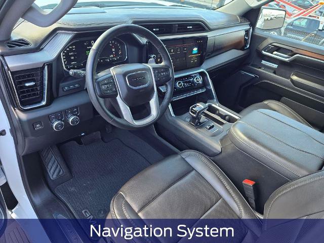 Used 2024 GMC Sierra 1500 Denali w/ Technology Package AWD/4WD image 2