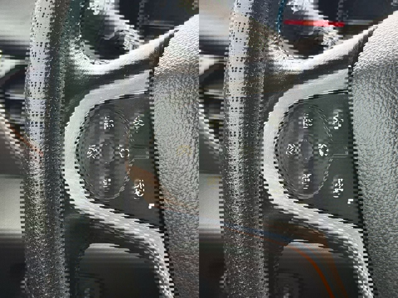 Used 2021 Chevrolet Traverse RS image 14