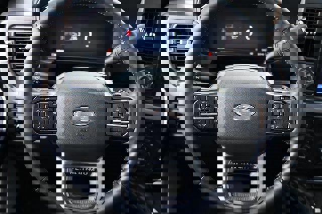 Certified 2025 Ford F250 Platinum image 15