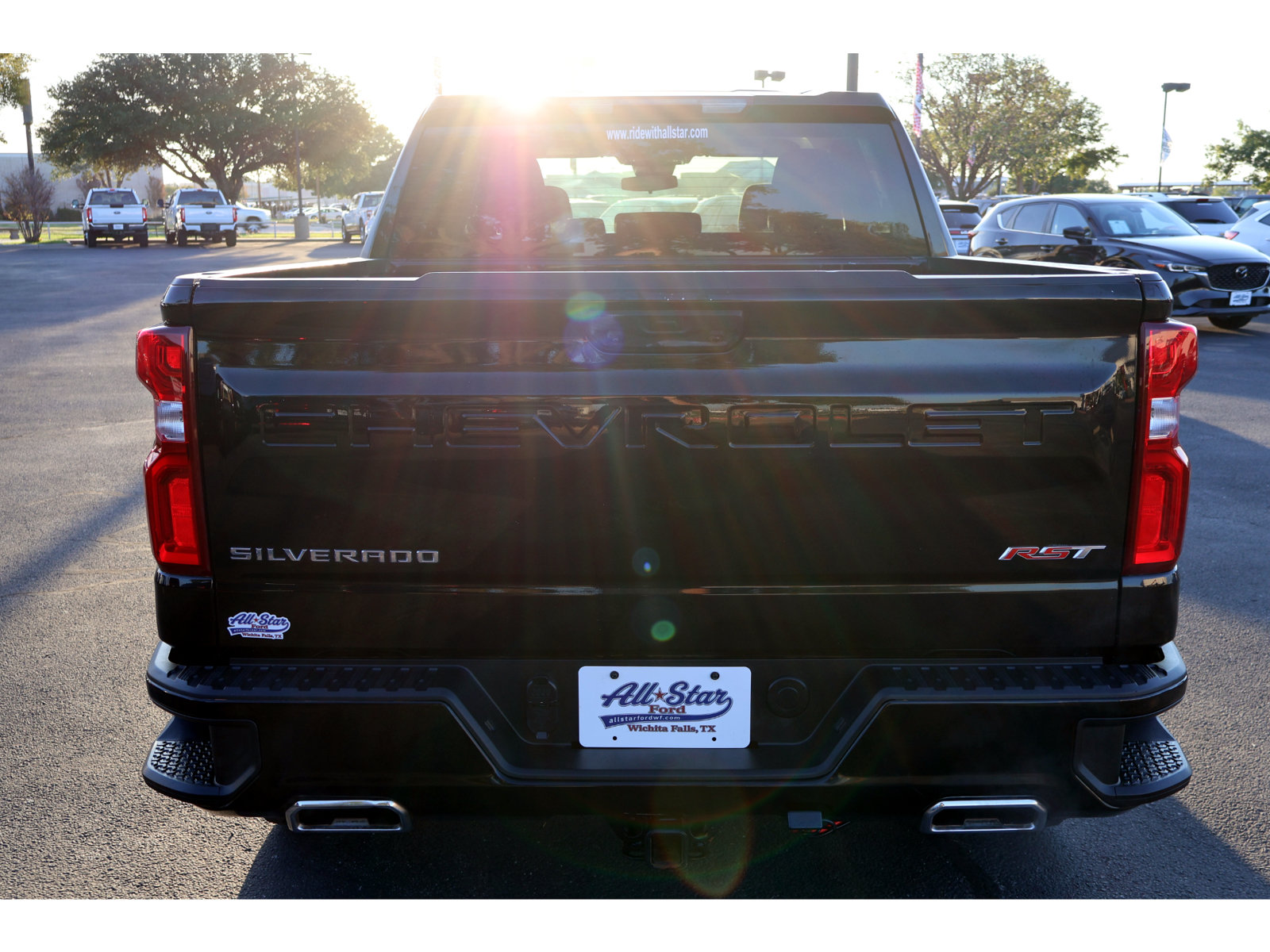 Used 2023 Chevrolet Silverado 1500 RST w/ Z71 Off-Road Package AWD/4WD image 16