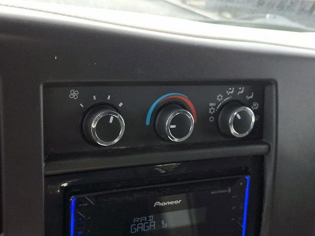 Used 2020 Chevrolet Express 2500 w/ Driver Convenience Package image 14