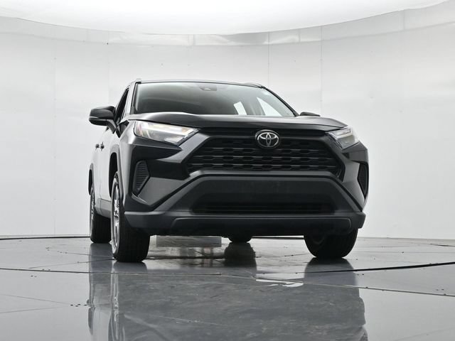 Used 2023 Toyota RAV4 XLE AWD/4WD image 36