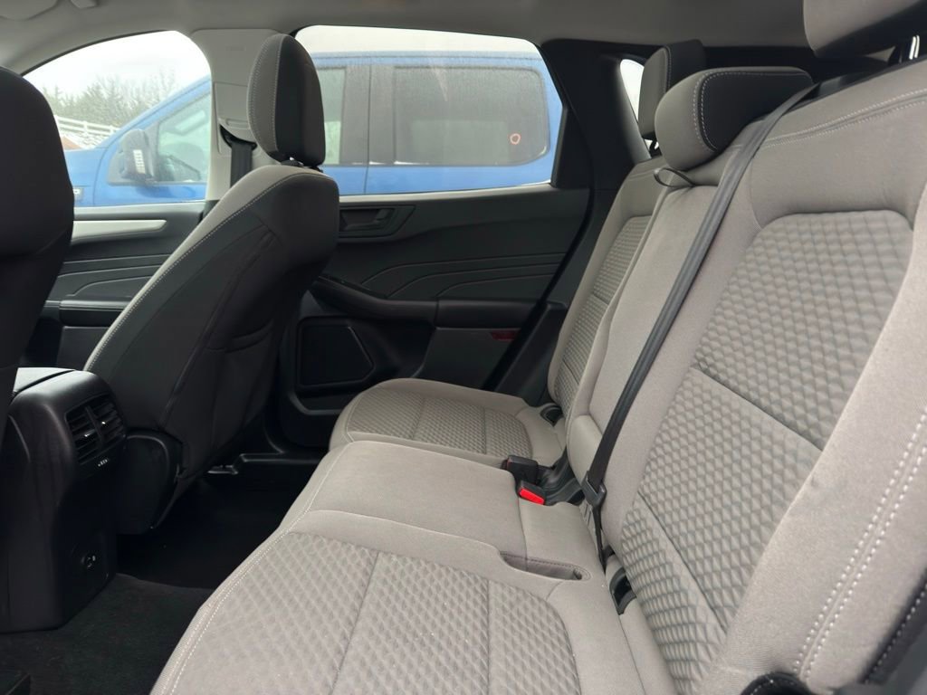 Certified 2022 Ford Escape SE w/ SE Sport Appearance Package image 8