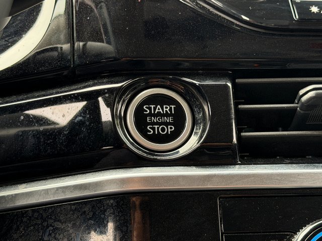 Used 2024 Nissan Pathfinder SL AWD/4WD image 28