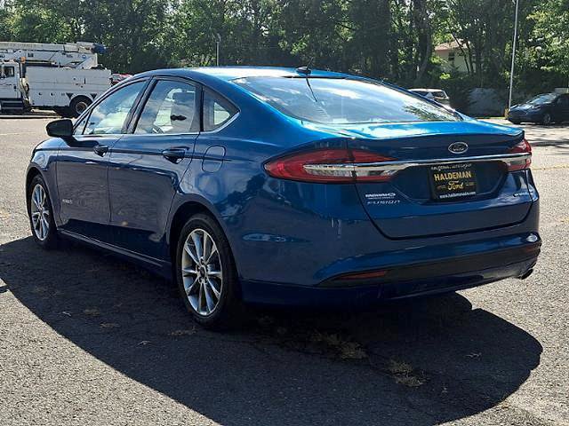 Certified 2017 Ford Fusion S FWD image 5
