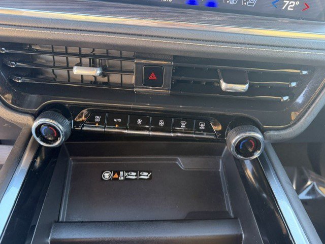 Used 2025 Chevrolet Tahoe Premier AWD/4WD image 22