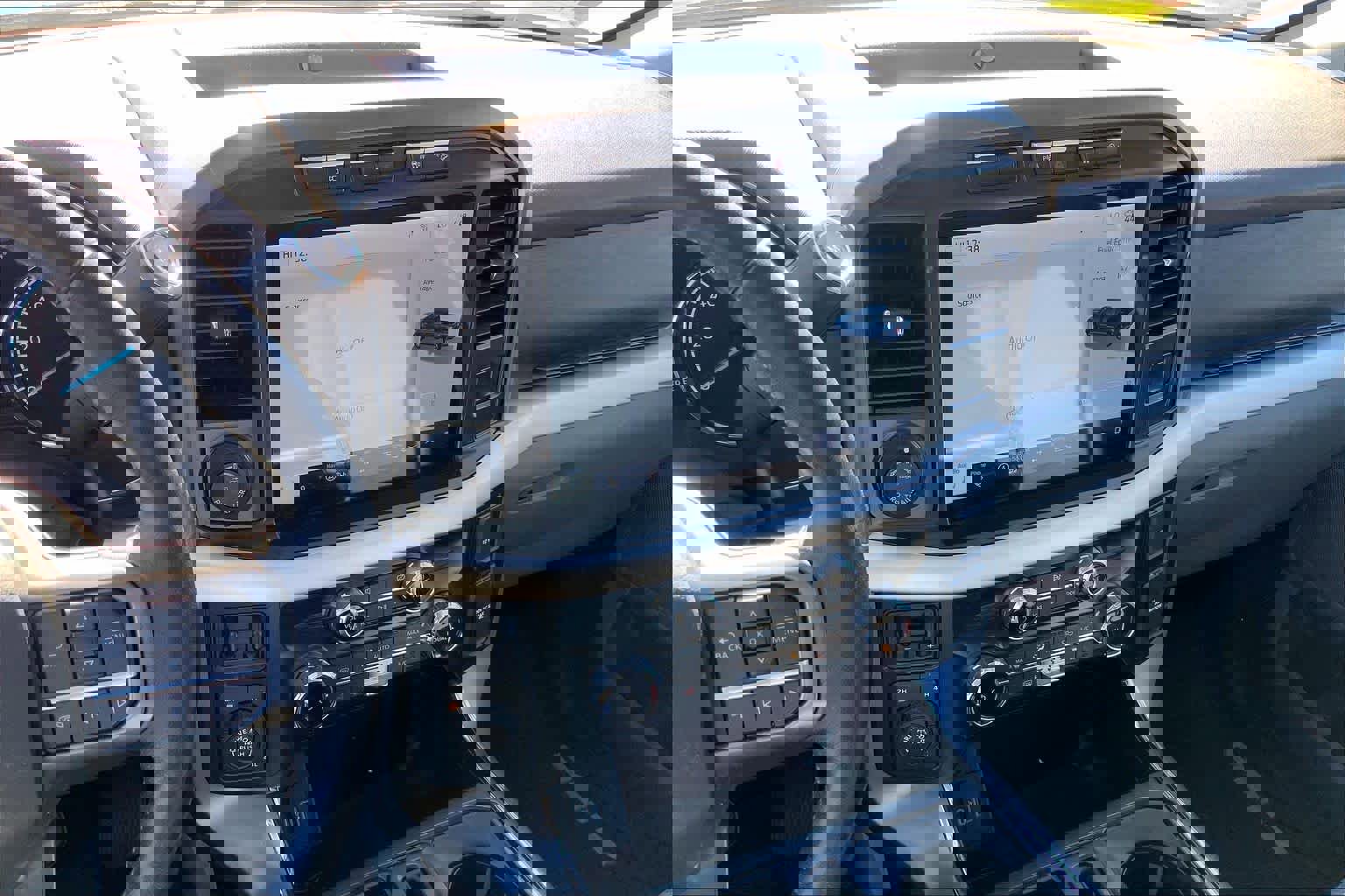 Certified 2022 Ford F150 XLT w/ Equipment Group 302A High image 6