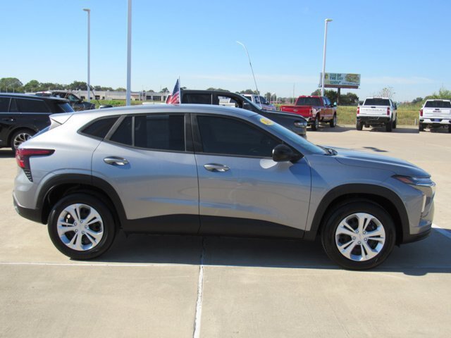Used 2026 Chevrolet Trax LS w/ Driver Confidence Package FWD image 10