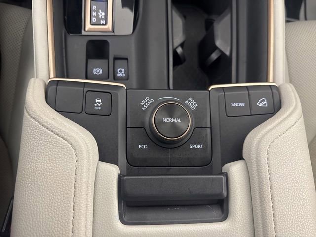 Used 2024 Toyota Grand Highlander AWD Hybrid image 18