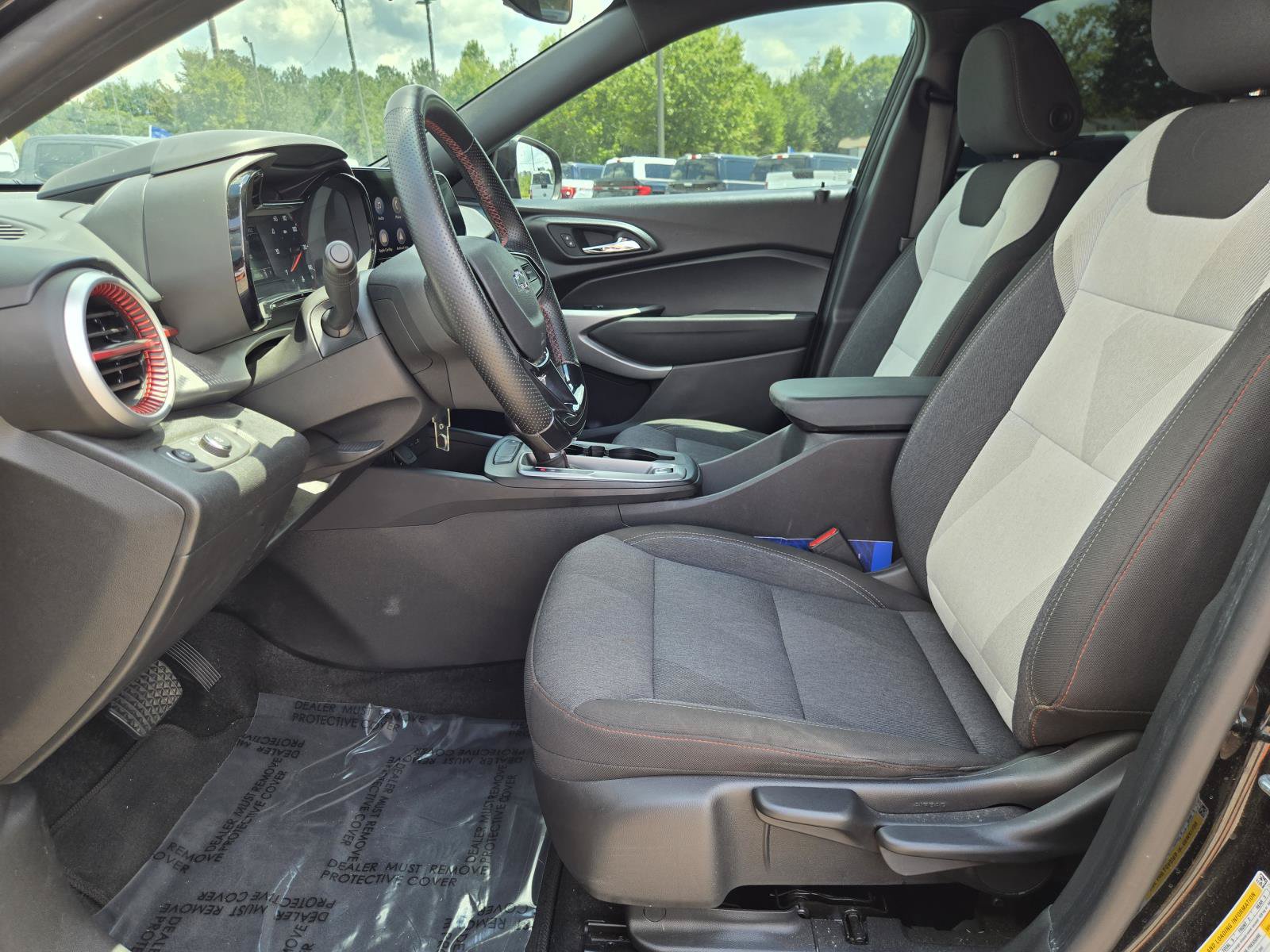 Used 2024 Chevrolet Trax RS w/ Driver Confidence Package FWD image 25