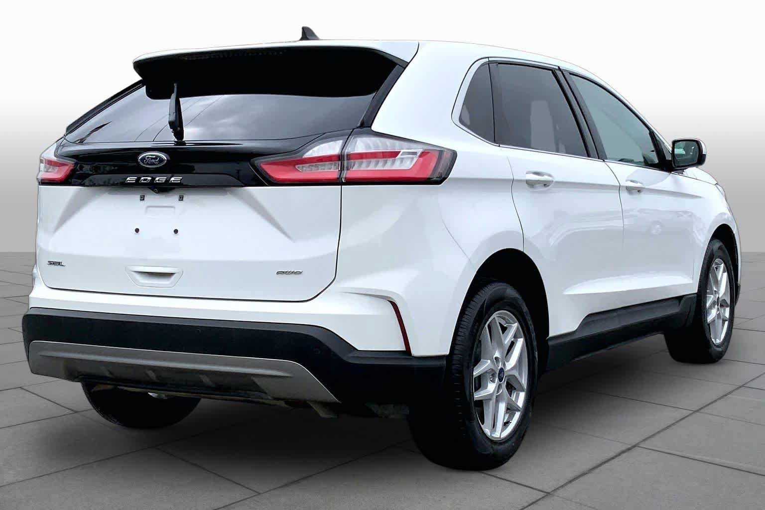 Certified 2022 Ford Edge SEL AWD/4WD image 13
