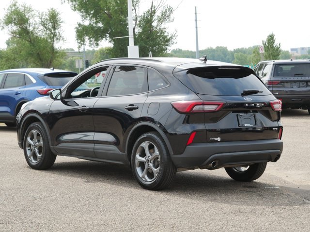 Certified 2026 Ford Escape ST-Line AWD/4WD image 5