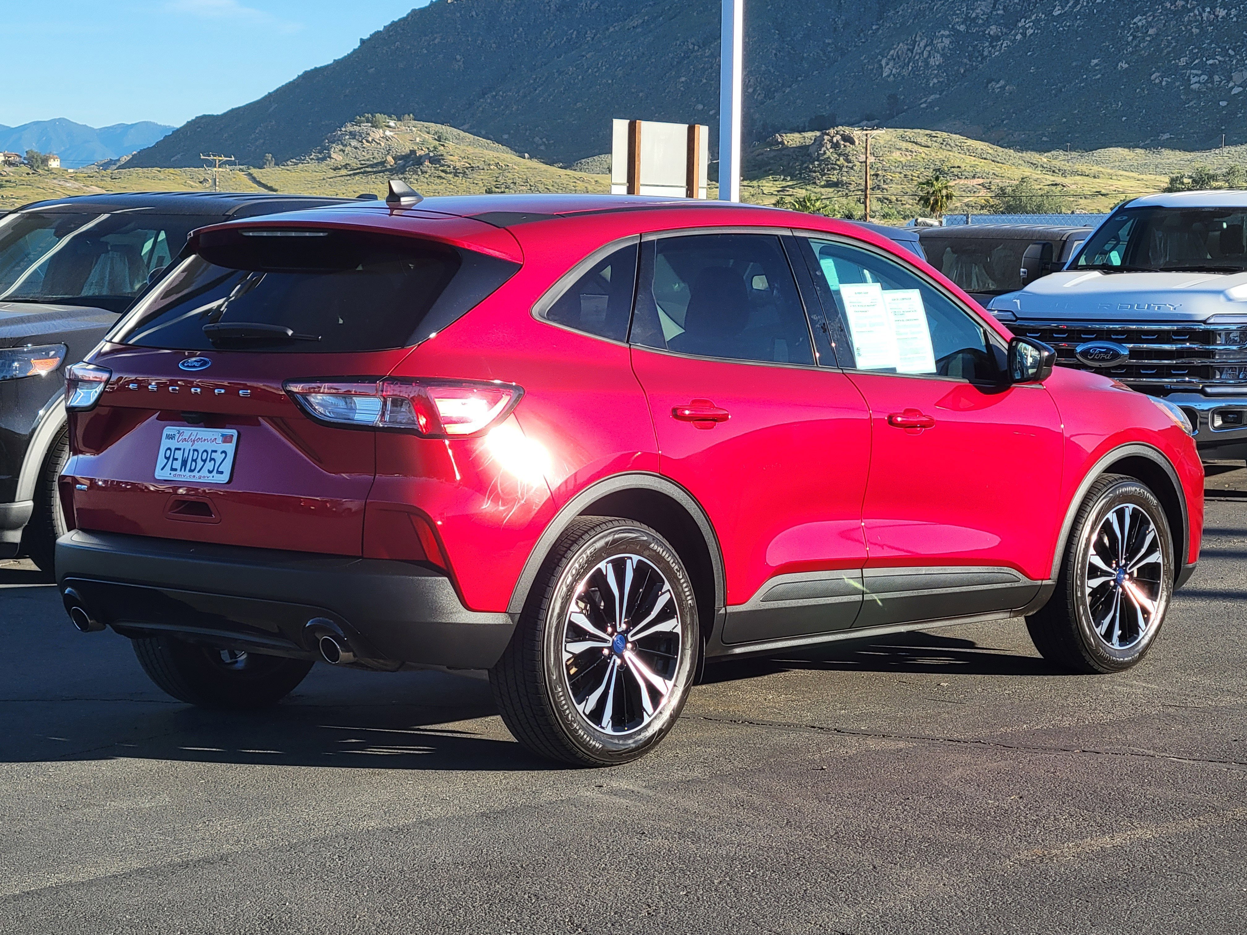 Certified 2022 Ford Escape SE w/ SE Sport Appearance Package image 2