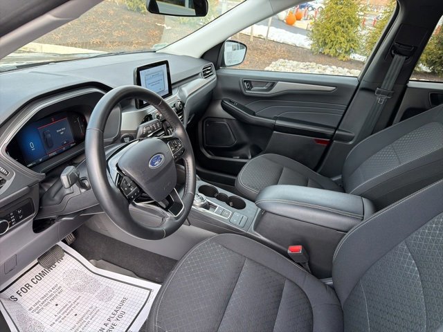 Certified 2025 Ford Escape Active w/ Cold Weather Package image 15