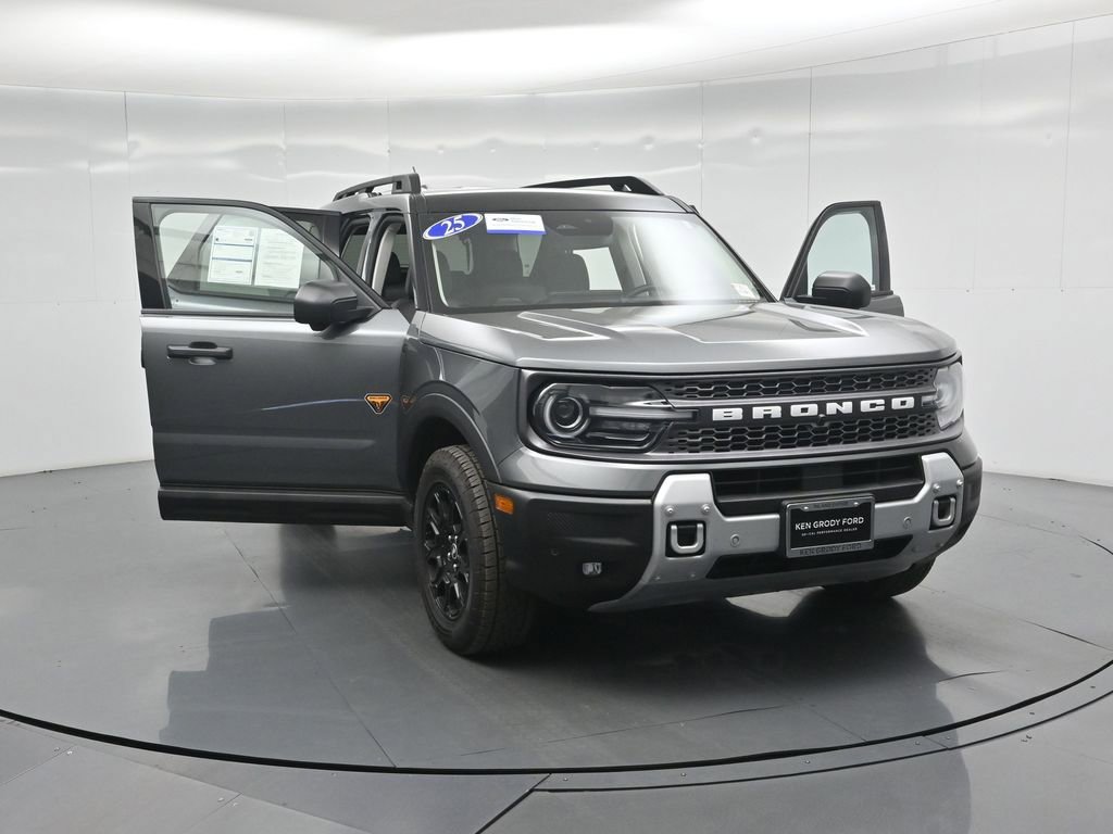 Certified 2025 Ford Bronco Sport Badlands AWD/4WD image 31