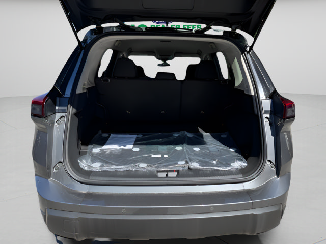 Used 2026 Nissan Rogue S AWD/4WD image 13