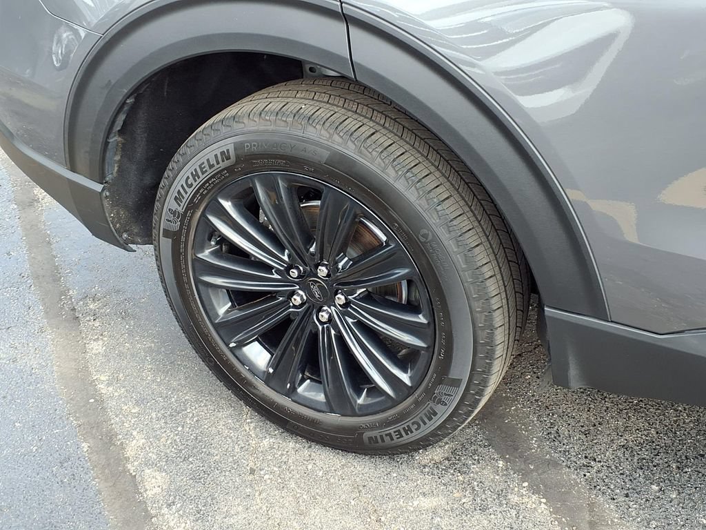 Certified 2023 Ford Explorer Limited w/ Limited Technology Package AWD/4WD image 30