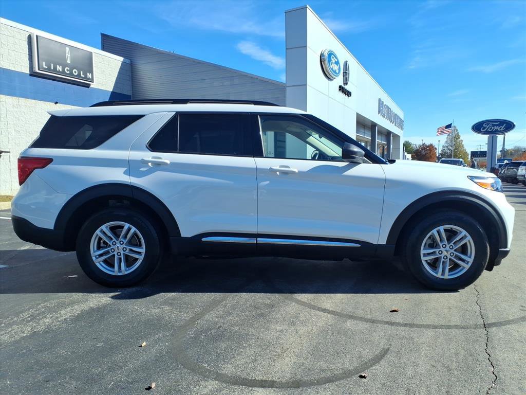 Certified 2022 Ford Explorer XLT w/ Equipment Group 202A image 6