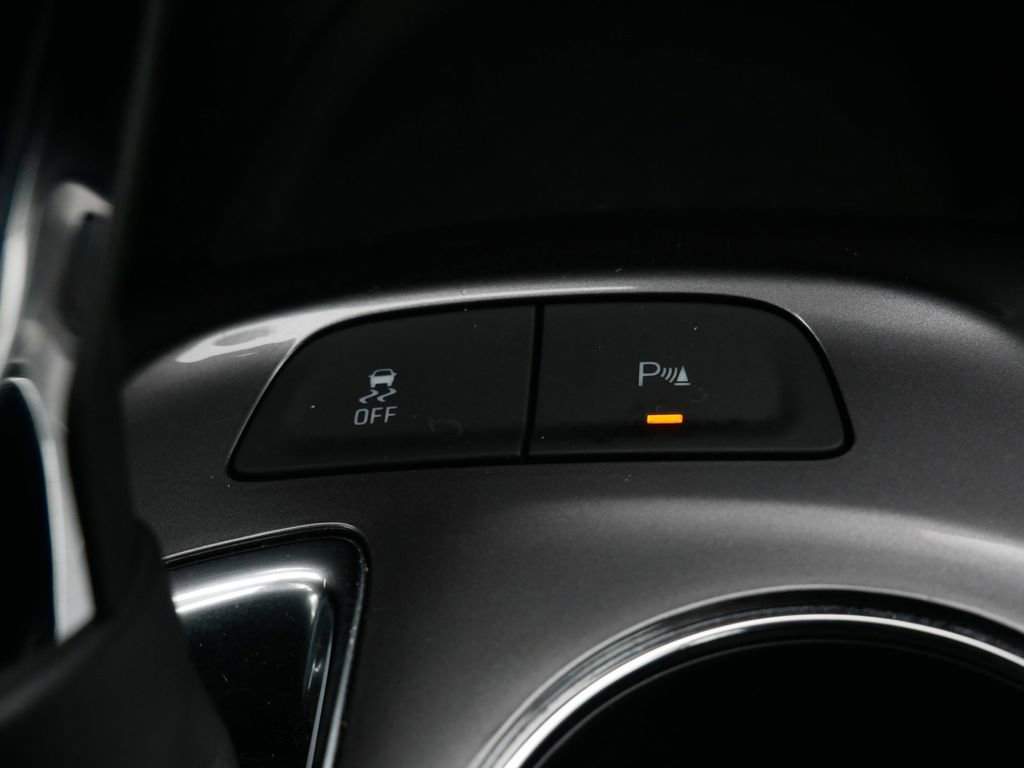 Used 2024 Chevrolet Malibu LT image 23