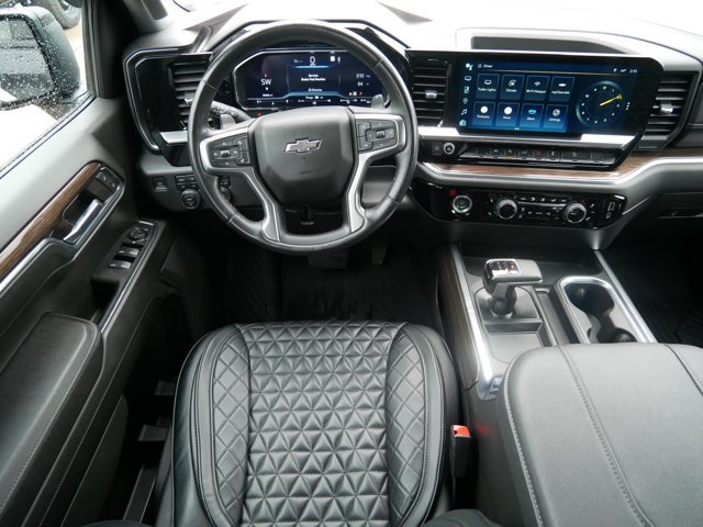 Used 2023 Chevrolet Silverado 1500 LT Trail Boss w/ Protection Package AWD/4WD image 13