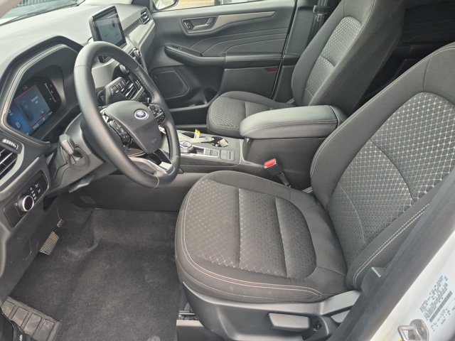 Certified 2026 Ford Escape Active w/ Cold Weather Package AWD/4WD image 16