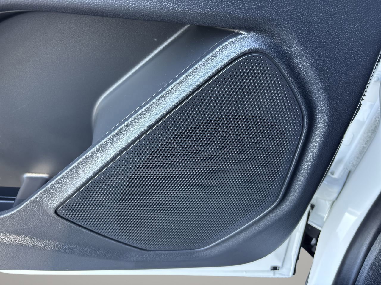 Certified 2025 Ford Explorer Platinum w/ Ultimate Package image 21