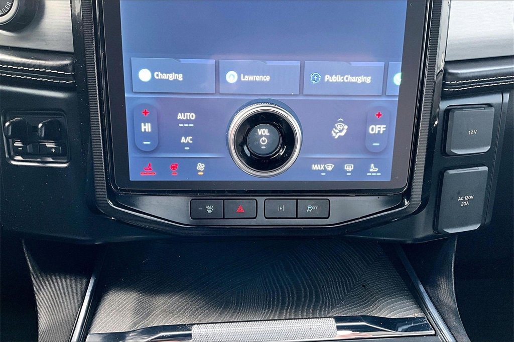 Certified 2022 Ford F150 Lightning Platinum image 32