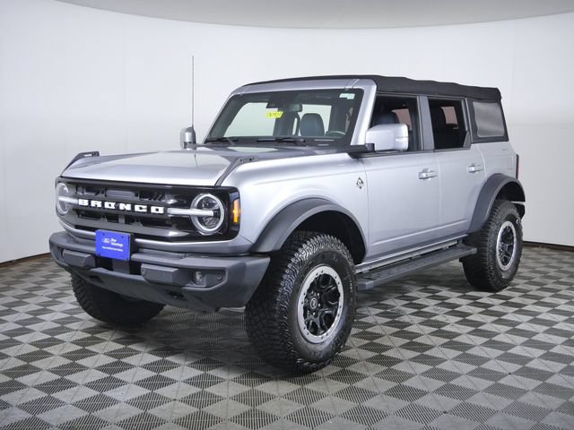 Certified 2022 Ford Bronco Outer Banks w/ Sasquatch Package AWD/4WD image 5